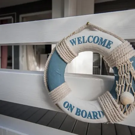 Sunny Day, Mobile مكان تخييم *