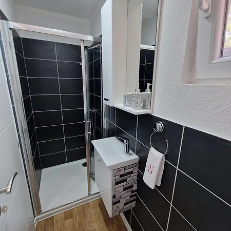 مكان تخييم Sunny Day, Mobile *