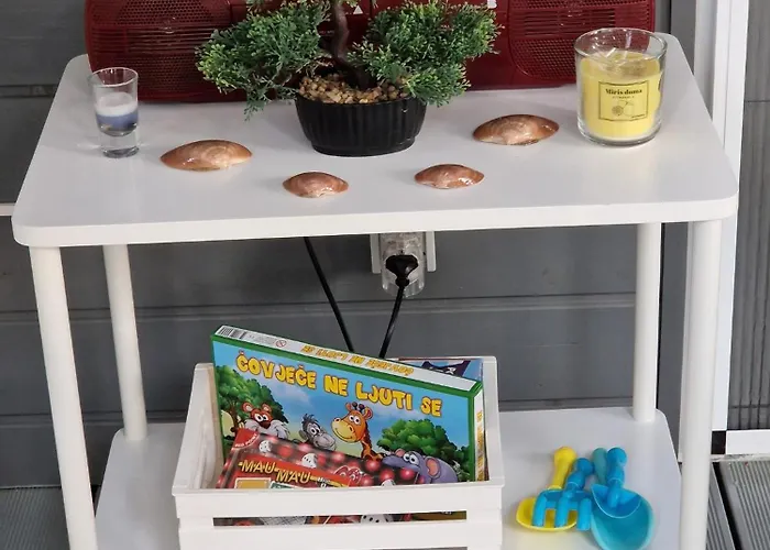 Sunny Day, Mobile 营地